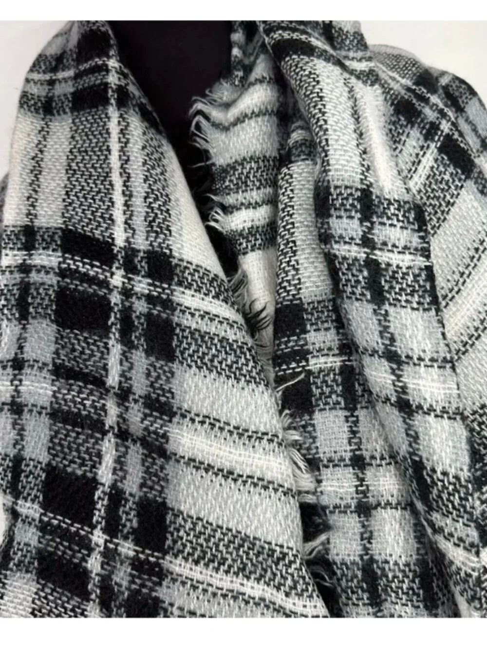 Modcloth - Plaid Blanket Scarf